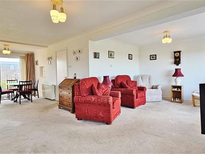 Alternate Lounge/Diner View